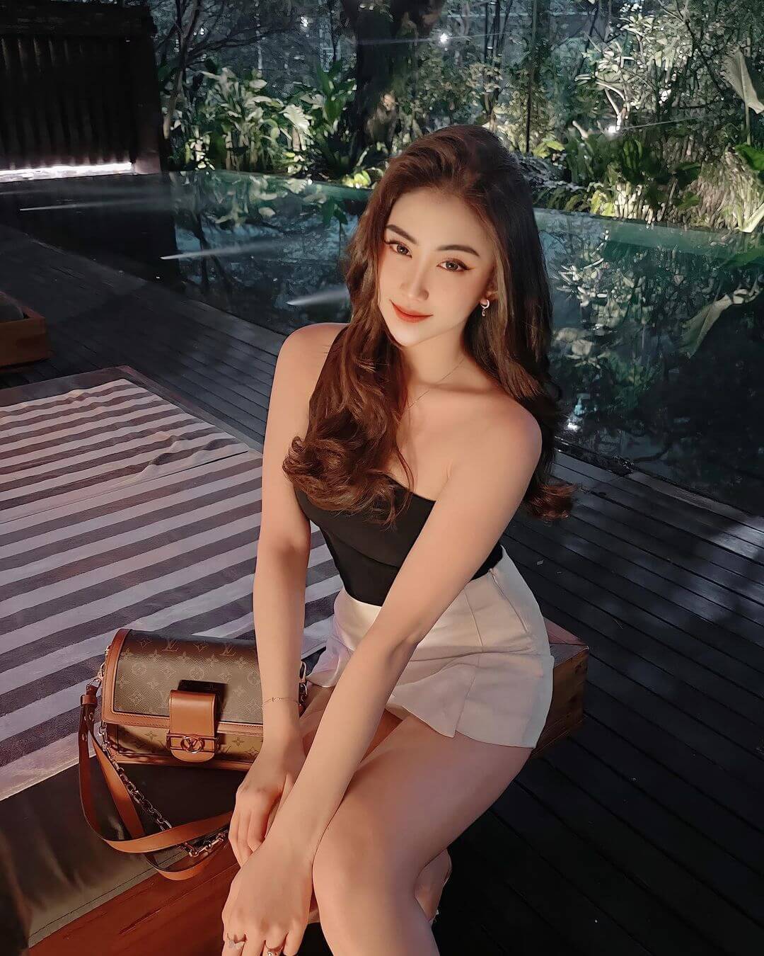 anal escort service kl